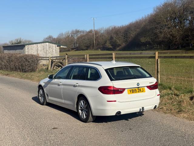 2019 BMW 5 Series 2.0 520d SE 5dr Auto