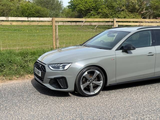 2022 Audi A4 2.0 35 TDI Black Edition 5dr S Tronic