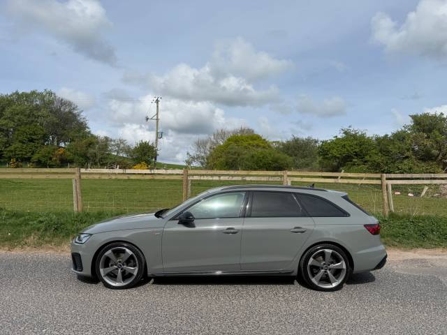 2022 Audi A4 2.0 35 TDI Black Edition 5dr S Tronic