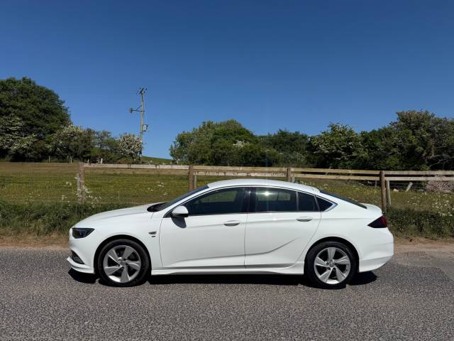2018 Vauxhall Insignia 2.0 Turbo D SRi Vx-line Nav 5dr