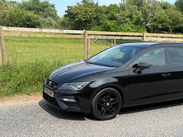 2020 SEAT Leon 1.5 TSI EVO 150 FR Black Edition [EZ] 5dr DSG