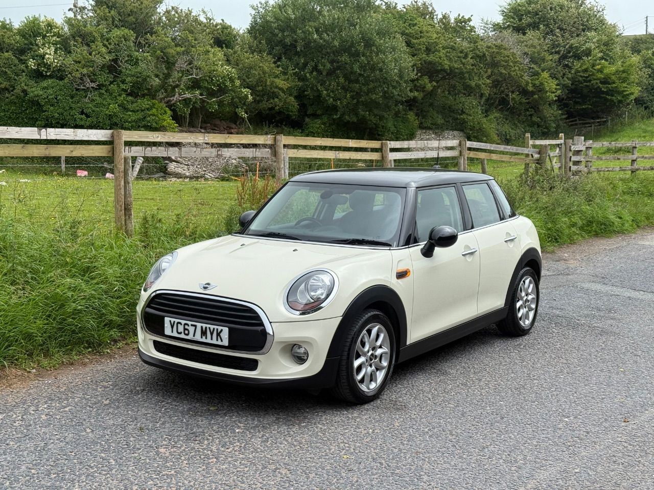 2017 Mini Hatchback