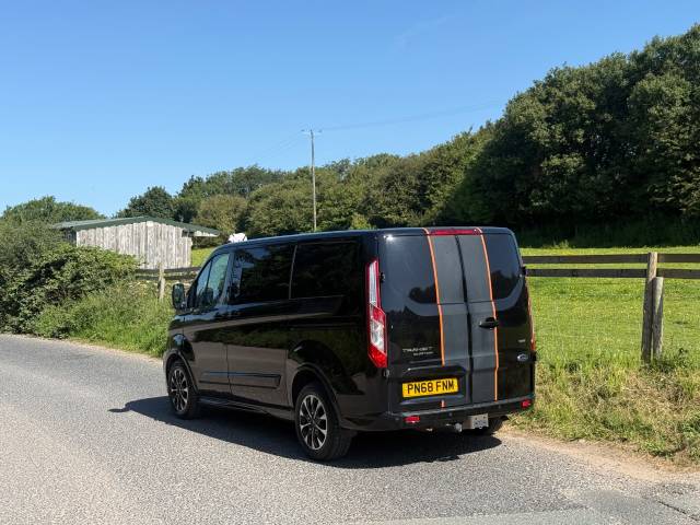 2018 Ford Transit Custom 2.0 EcoBlue 170ps Low Roof D/Cab Sport