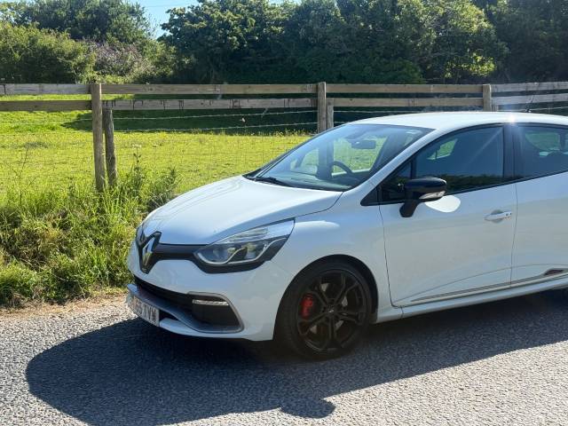2015 Renault Clio 1.6T 16V RenaultSport Trophy Nav 220 5dr Auto