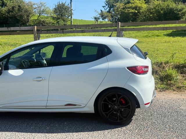 2015 Renault Clio 1.6T 16V RenaultSport Trophy Nav 220 5dr Auto