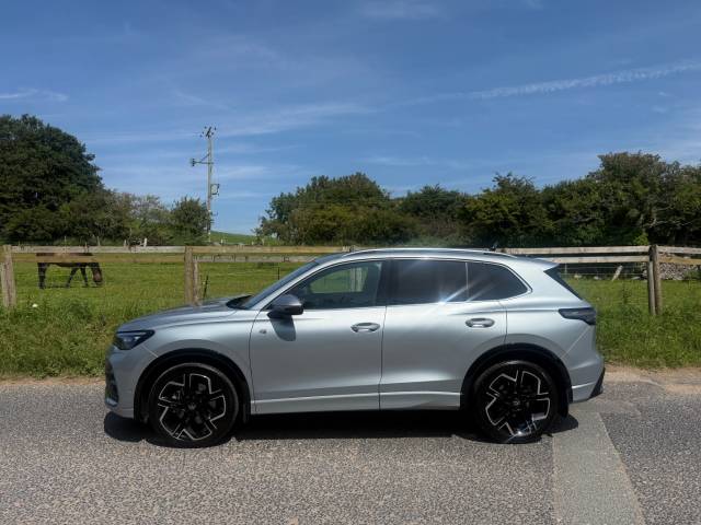2024 Volkswagen Tiguan 2.0 TDI R-Line 5dr DSG