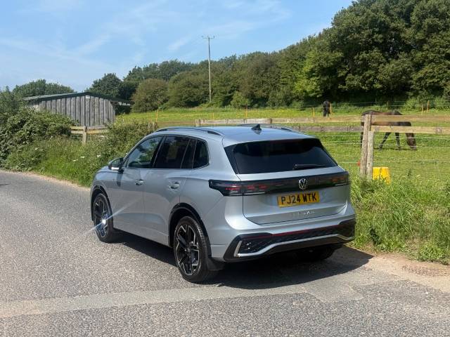 2024 Volkswagen Tiguan 2.0 TDI R-Line 5dr DSG