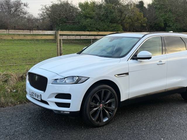 2017 Jaguar F-Pace 2.0d [240] Portfolio 5dr Auto AWD