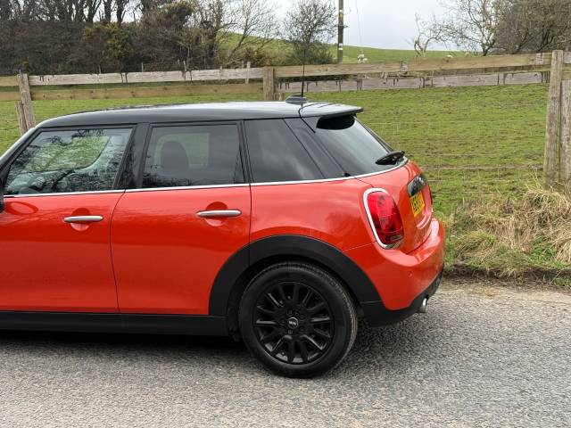 2019 Mini Hatchback 1.5 Cooper Classic II 5dr