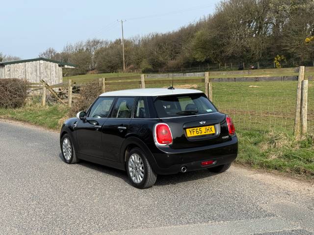 2015 Mini Hatchback 1.5 Cooper 5dr Auto