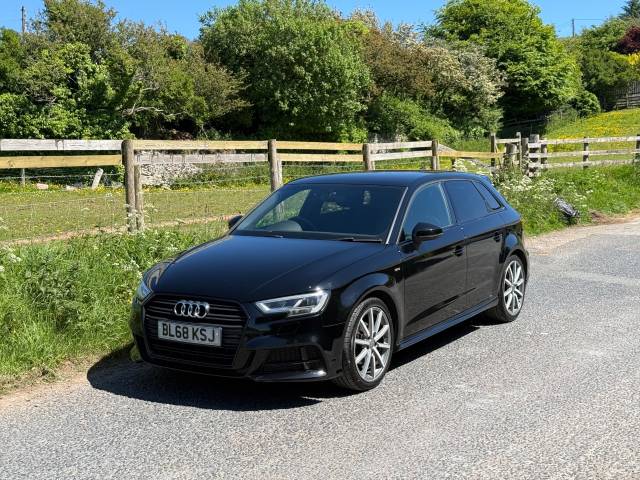 Audi A3 1.0 30 TFSI 116 Black Edition 5dr Hatchback Petrol Black