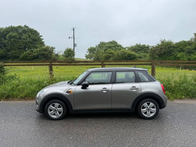 2016 Mini Hatchback 1.5 Cooper D 5dr Auto