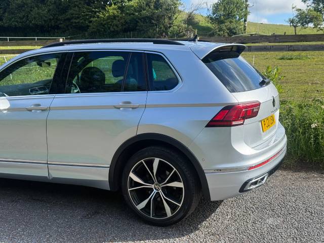 2021 Volkswagen Tiguan 2.0 TDI R-Line 5dr DSG