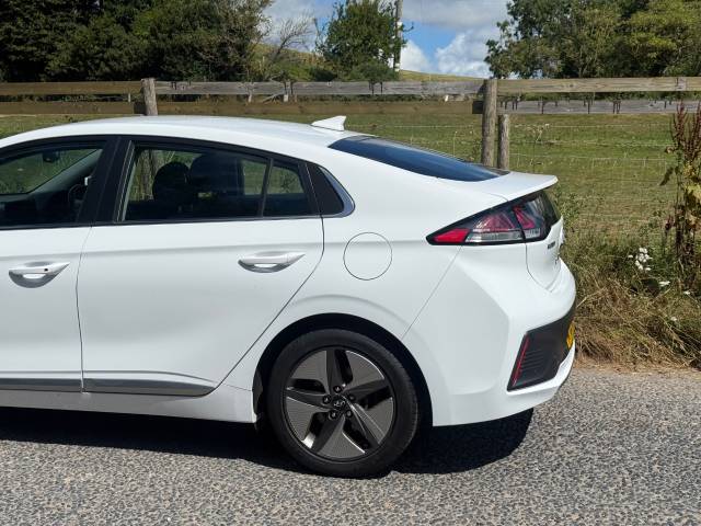 2020 Hyundai Ioniq 1.6 GDi Hybrid 1st Edition 5dr DCT