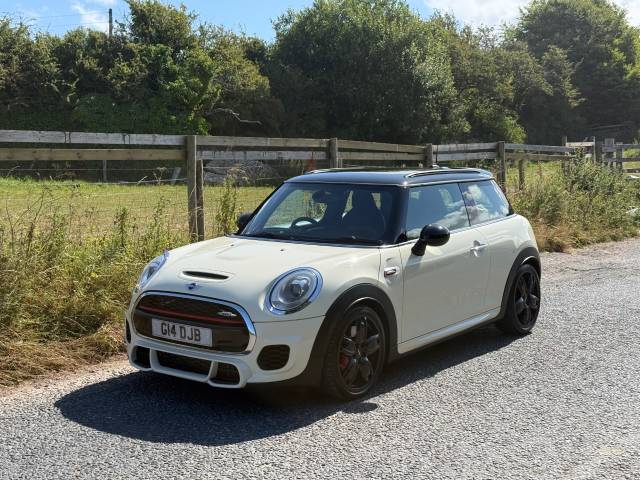 Mini Hatchback 2.0 John Cooper Works 3dr Hatchback Petrol White