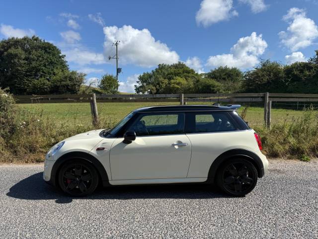 2015 Mini Hatchback 2.0 John Cooper Works 3dr