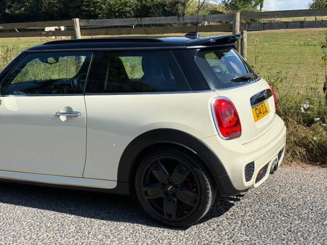 2015 Mini Hatchback 2.0 John Cooper Works 3dr