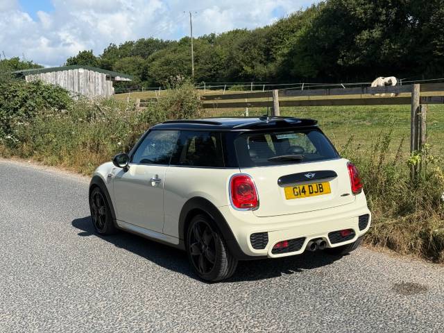 2015 Mini Hatchback 2.0 John Cooper Works 3dr